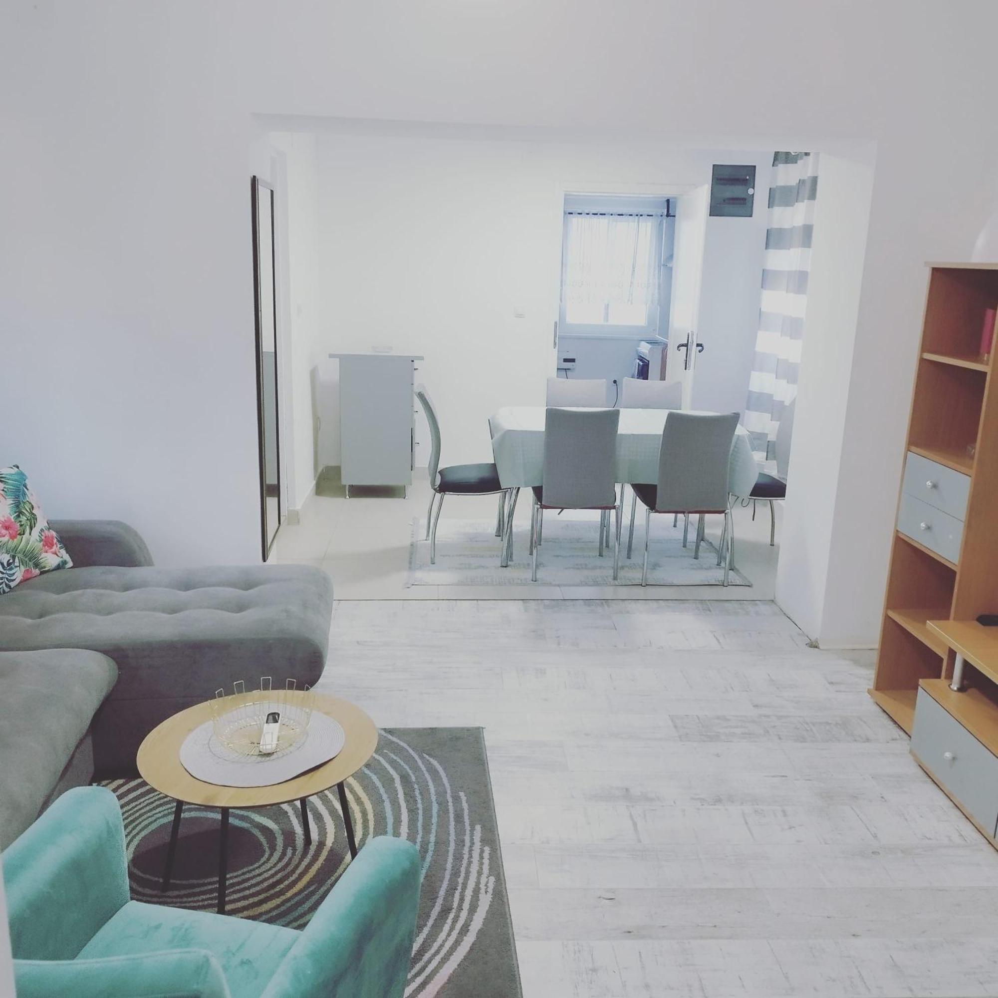 סמדרבו Apartman Radovic מראה חיצוני תמונה
